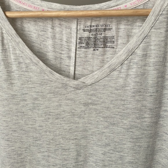 Victoria Secret Gray Oversized Batwing Yoga Quarter Sleeve Ultra Soft Top Medium - Picture 3 of 5